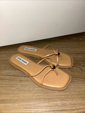 Steve Madden Tan Bermuda Sandals